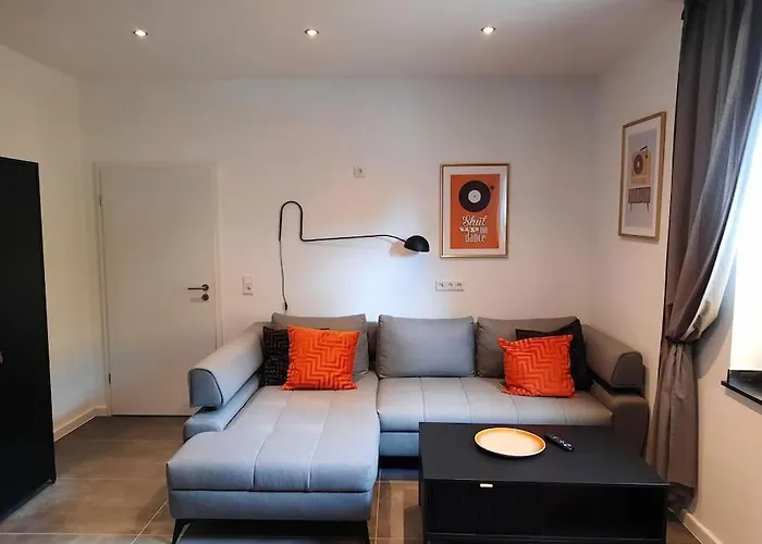 Zentral-Kostenloses Parken-Mediapaket-Balkon